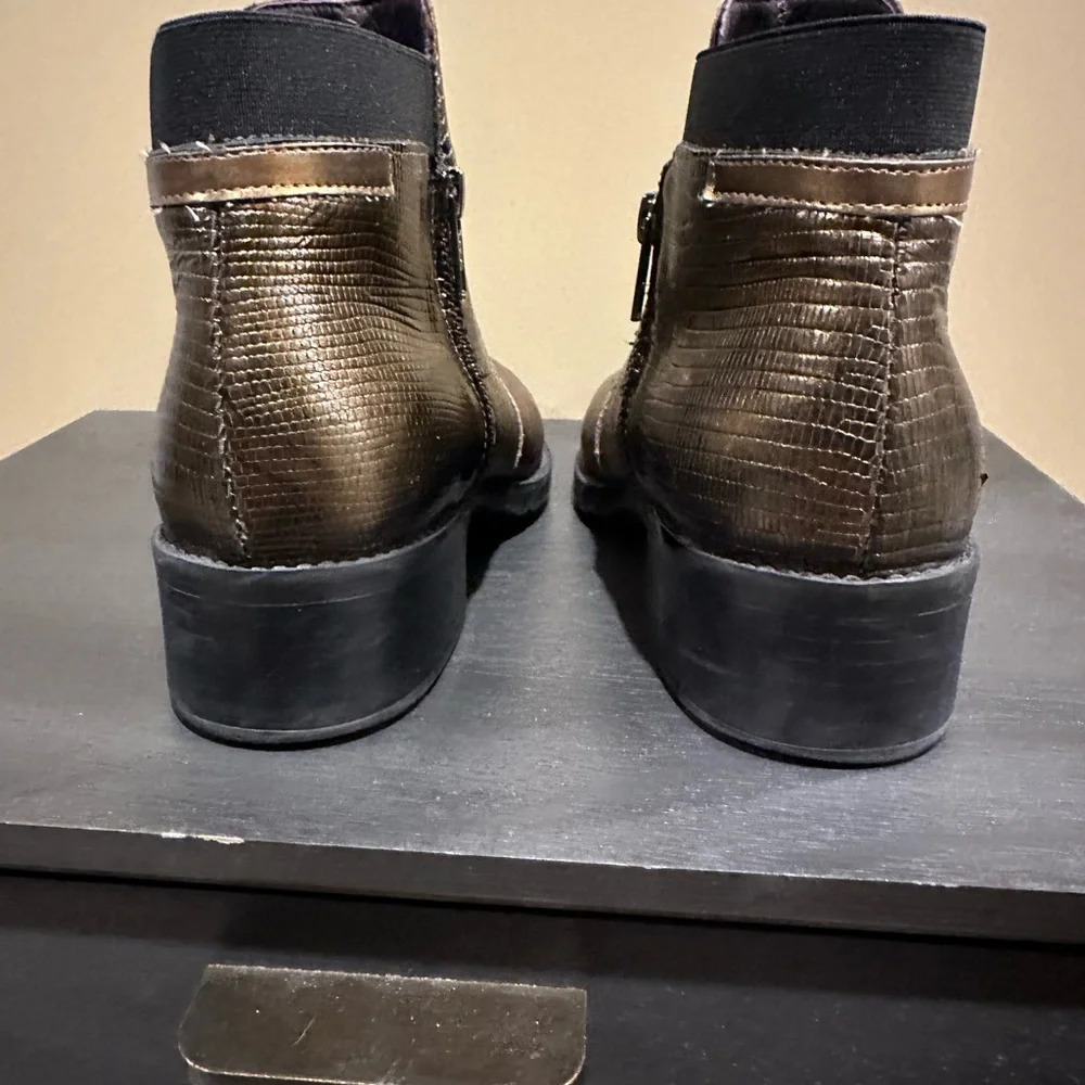 Jose Saenz leather ankle boots size 39 (8.5) in excellent near new condition - Picture 3 of 9